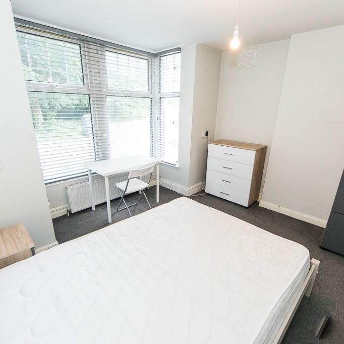 B Langdale Terrace, Headingley, Leeds - Photo 1