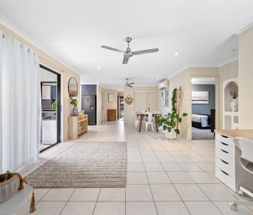 27 Seabrook Circuit, Bushland Beach - Photo 4