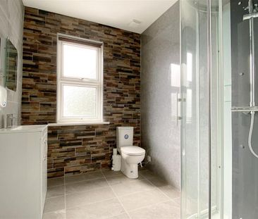 4 bedroom house share to rent - Photo 3