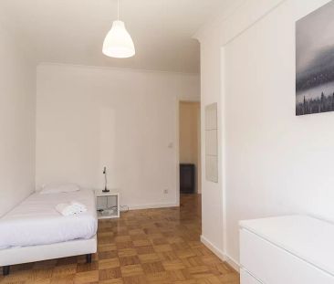 Rooms for rent in 6-bedroom apartment in São Domingos De Benfica - Photo 4