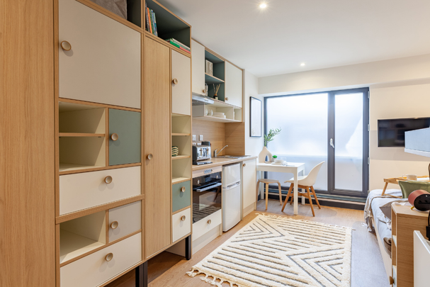 Studio to rent - Photo 1