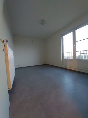 Lichtrijk appartement met uniek uitzicht in Ieper - Photo 4