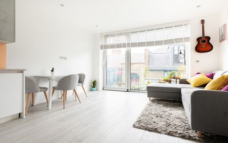 1 Bed Flat, Tower Bridge Road, SE1 - Photo 5