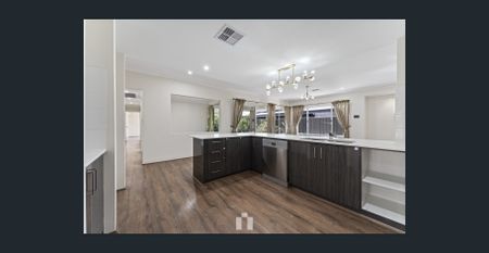 Sensational Family Home - Photo 4