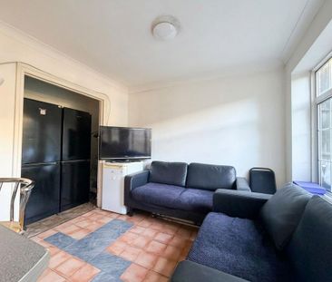 House share to rent - Photo 6