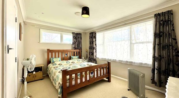 4 Bedroom Home in Trentham - Photo 1