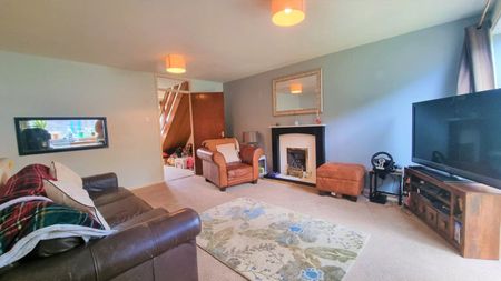 The Dell, Wollaston, Stourbridge, DY8 - Photo 2