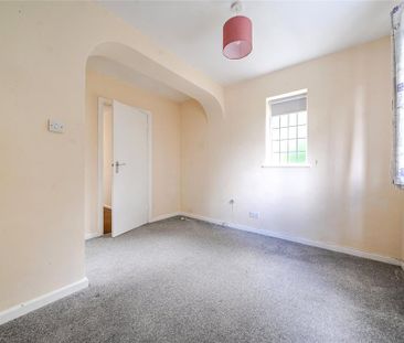 4 bedroom detached house to rent - Photo 5
