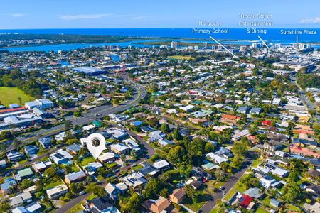 Spacious Coastal Home in a Prime Central Location!! - Photo 2