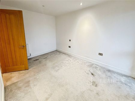 2 bedroom apartment to rent Maritime Walk, Ocean Village, Southampton, Hampshire, SO14 - Photo 2