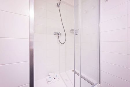 Carrer de Villarroel - Photo 5