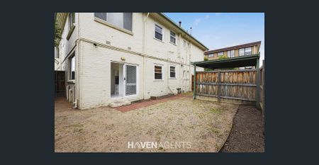GROUND LEVEL THREE BEDROOM HOME WITH LARGE COURTYARD! | HAVEN AGENTS - Photo 5