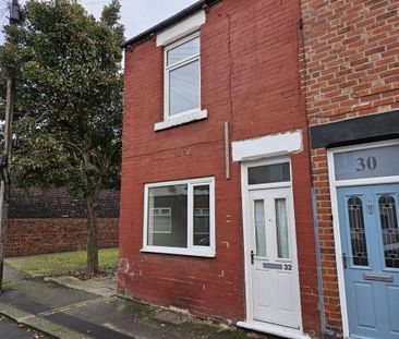 2 bedroom terraced house to rent - Photo 3