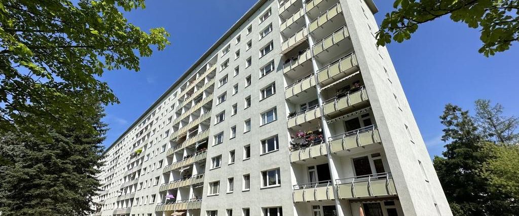 Lichterfüllte 3-Raum-Wohnung mit Balkon - Photo 1