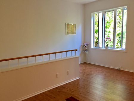 For Lease - 108 Admiral Road Unit# 2, Toronto, Ontario - Photo 4