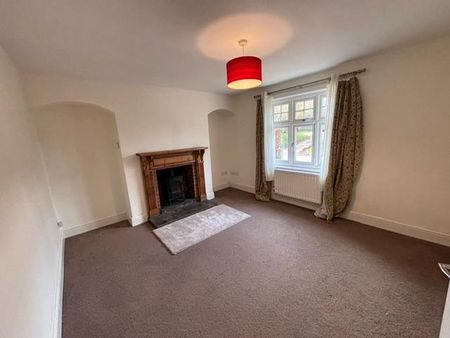 4 bedroom semi-detached house to rent - Photo 2