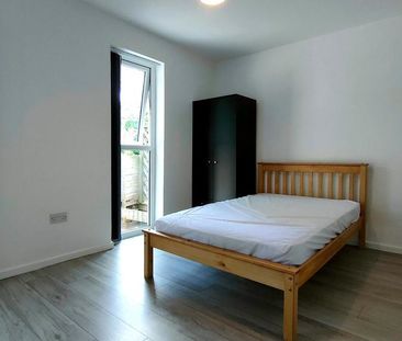 House of multiple occupation to rent - Photo 2