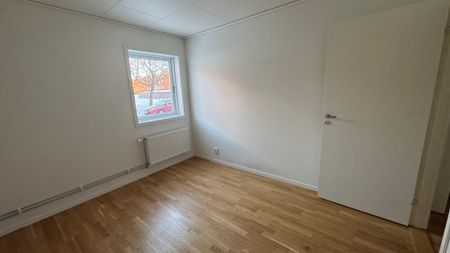 Eddavägen, Eskilstuna - Photo 2