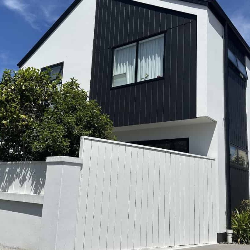 **Spacious 3-Bedroom Townhouse for Rent in Edgeware** - Photo 1