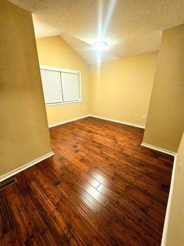 For Lease - 3881 Brinwood Gate, Mississauga, Ontario - Photo 3