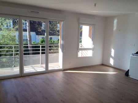 Location Appartement 3 pièces 60m² - Photo 4