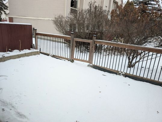 For Lease - 3D Crestlea Crescent, Tanglewood - Grenfell Glen - Pineglen, Ontario - Photo 1