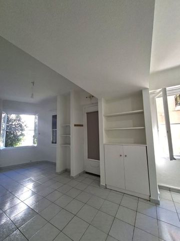 Studio/Γκαρσονιέρα για ενοικίαση Μετς (Μετς - Καλλιμάρμαρο) - Photo 3