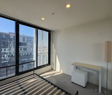 Modern Inner-City Living in the Heart of Brunswick East - Photo 4