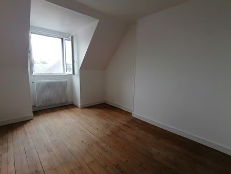 Location Appartement 3 pièces 55m² ISIGNY SUR MER 14230 - Photo 2