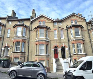 1 bedroom flat to rent - Photo 6