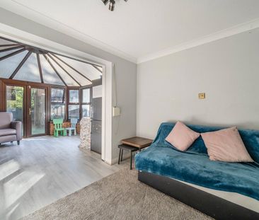 The Close, College Town, Sandhurst, Berkshire, GU47 - Photo 3