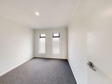 7 Bodega Walk, Brookfield VIC 3338 - Townhouse For Rent | Domain - Photo 4