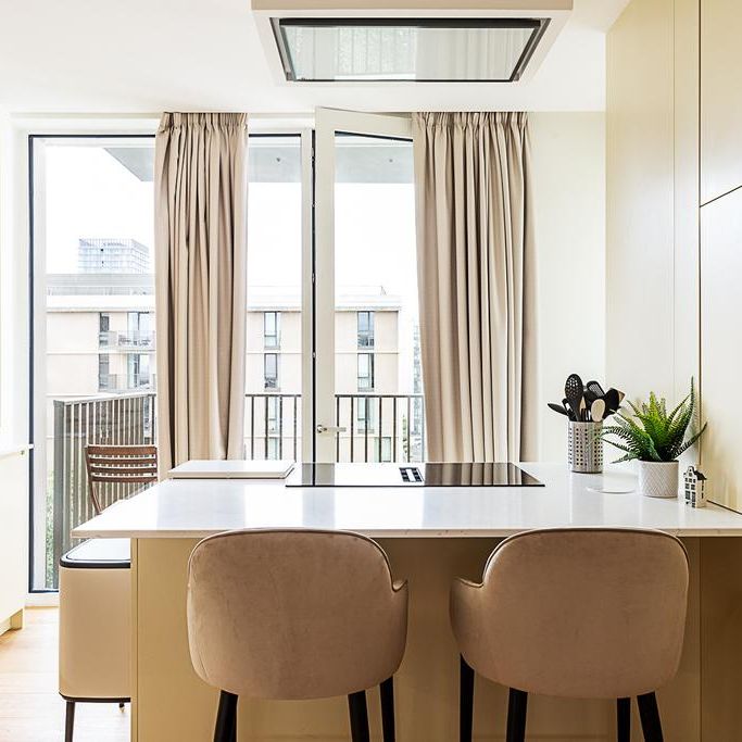 3 bedroom flat to rent - Photo 1
