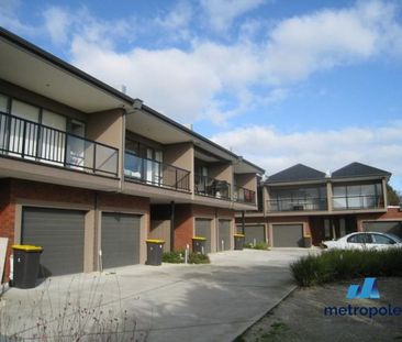 14/2 Newton Street, CHADSTONE, VIC - Photo 3