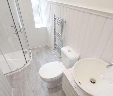 Bury Road, Tottington, BL8 - Photo 4