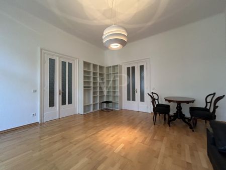 Heimische Atmosphäre in zentraler Lage - Photo 3