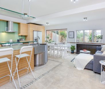 Room in a Shared House, Denmark Hill, SE5 - Photo 1