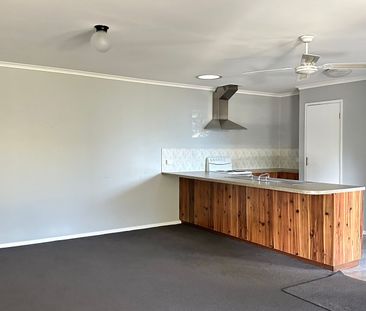 Refined Comfort and Effortless Convenience in the Heart of Lavington - Photo 5