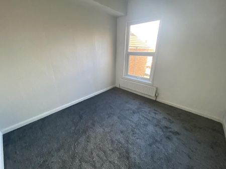 4 bedroom terraced house to rent - Photo 4