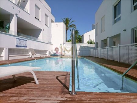 4 room luxury Semidetached House for rent in Puerto Banus, Marbella, Malaga, Andalusia - Photo 4