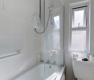 4 bedroom house to rent - Photo 2