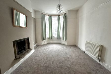 Edith Road - Photo 4