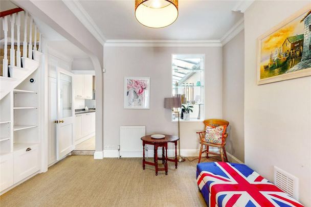 4 bedroom terraced house to rent - Photo 1