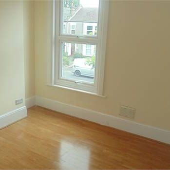 wellmeadow road, london - Photo 1