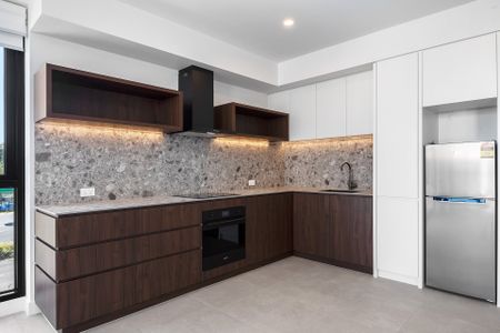 Thinking of selling? Contact our agent - Photo 4