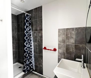 Location Appartement 3 pièces 73m² AUBENAS 07200 - Photo 5