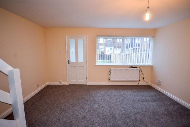 3 bedroom terraced house to rent - Photo 1