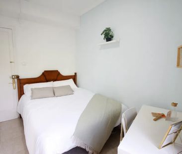 Carrer del Cinca, Barcelona, Catalonia 08030 - Photo 3