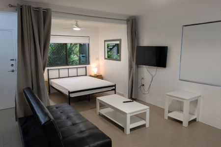 NEWLY RENOVATED CAIRNS CITY APARTMENT, IN SOUGHT LOCATION! - Photo 4