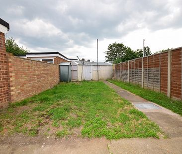 3 bedroom terraced house to rent - Photo 3